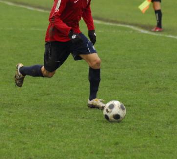 Deşi Federaţia i-a interzis transferurile, FC Bihor e în căutare de jucători